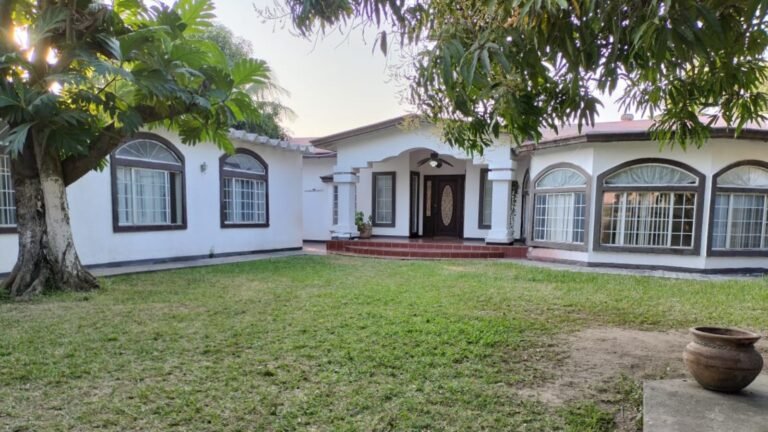 Hermosa Casa en Venta en Cerro de la Ortega, Colima, 3.7Mdp