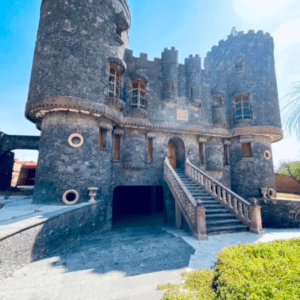 Castillo Colorilandia en Venta, Querétaro 8.6Mdp.