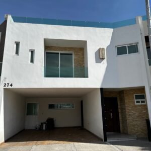 Casa en Venta en Puebla en Fracc Antigua Cementera, 6.5Mdp