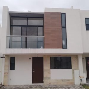 Casa en Venta en Paseos de Zakia, Querétaro 4.1Mdp