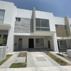 Casa en Venta en Zakia, El Marques, Querétaro 3Mdp