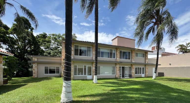 Casa en Venta en Cuernavaca, Morelos, Vista Hermosa, 19Mdp