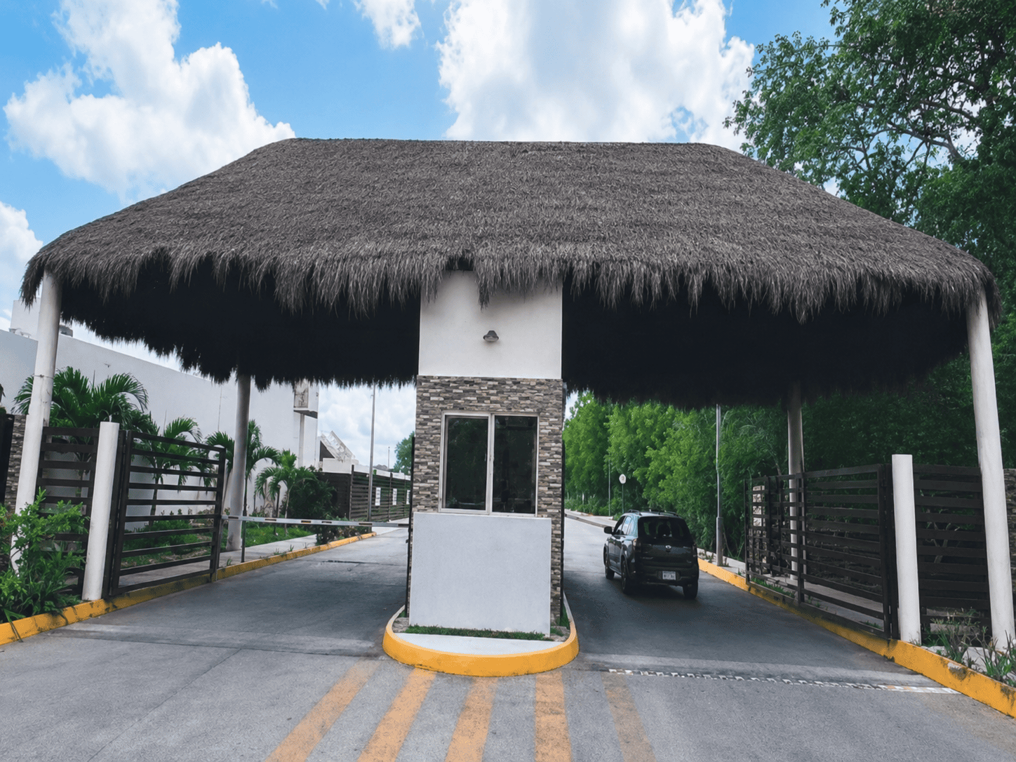 Remate bancario en Playa del Carmen, Villas las Perlas $561,400