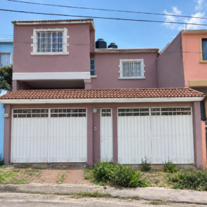 Casa en Parque Residencial Coacalco, Edo. Mex. $1.5MDP