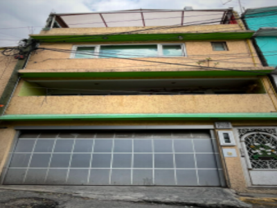 Casa en venta en Lomas de Puerta Grande, CDMX 4.4Mdp Casa en venta en Lomas de Puerta Grande, CDMX 4.4Mdp